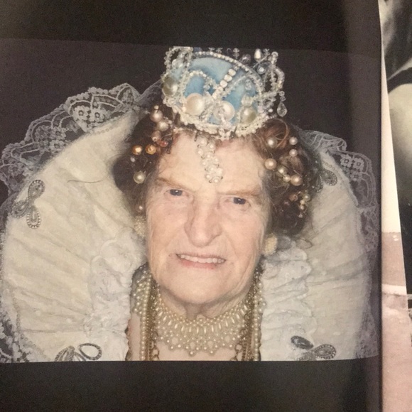 Fashion Forever - Picture 6 of 8